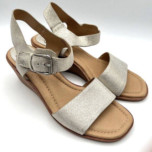 Metallic Gold Leather Comfort Sandals Sofft Garin Wedge Day to Night Sz 6.5 M - Picture 3 of 13